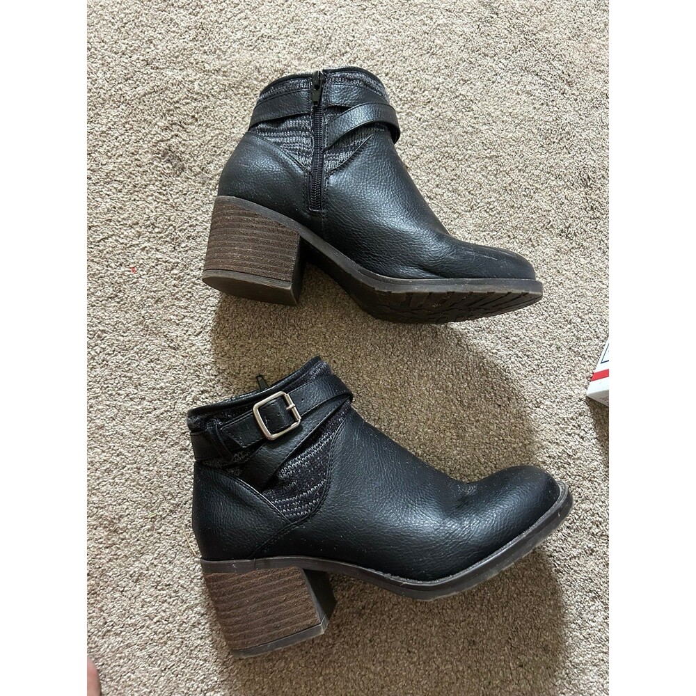 Mia ankle booties